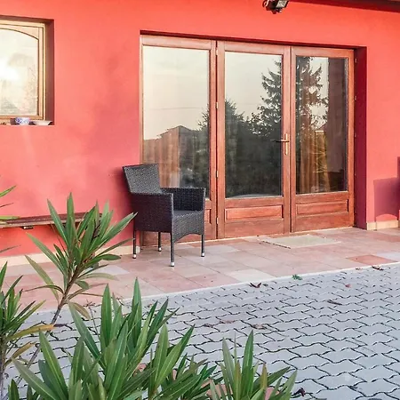 Two-bedroom In Lägenhet *